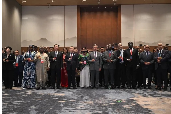 25 º aniversário do fórum de cooperação china-áfrica e recepção da 4 ª feira económica e comercial china-áfrica realizada em changsha